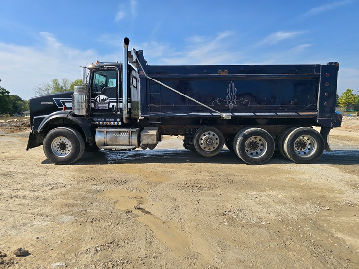 #21305-•-2003-kenworth-dump-truck-image-9
