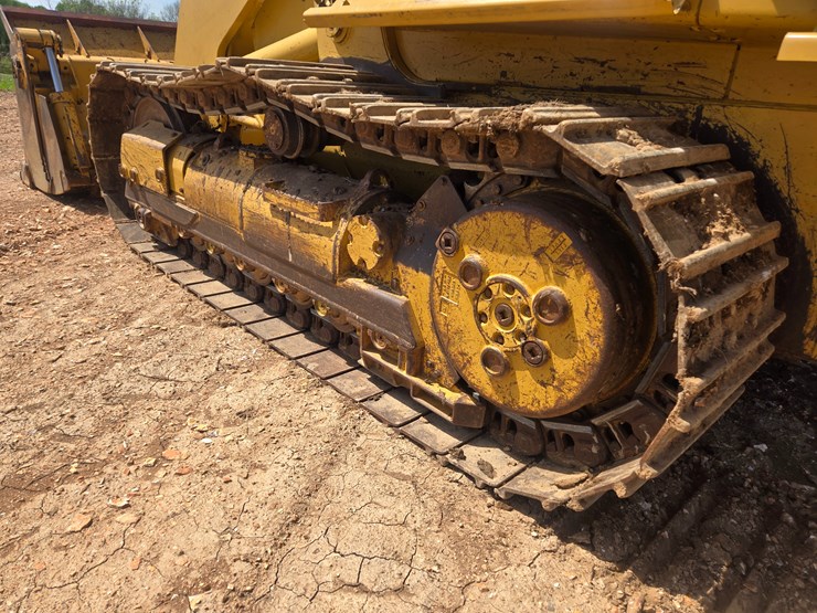 2001-caterpillar-953c-image-79