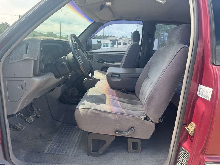 1996-dodge-ram-2500-image-10