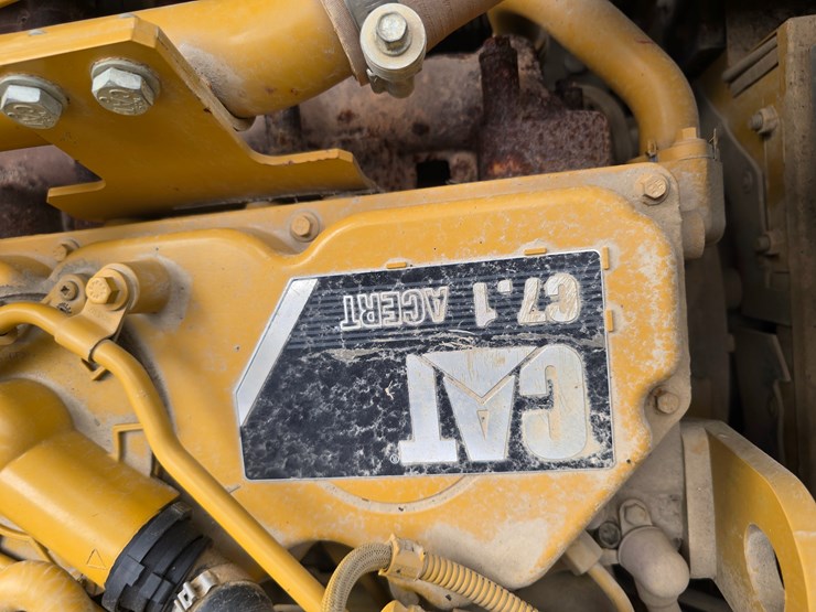 2013-caterpillar-324el-image-39