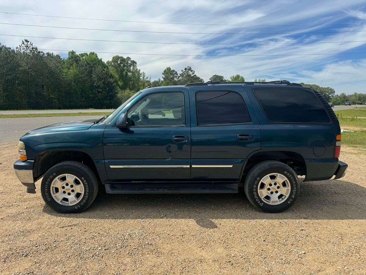 2005-chevrolet-tahoe-image-3