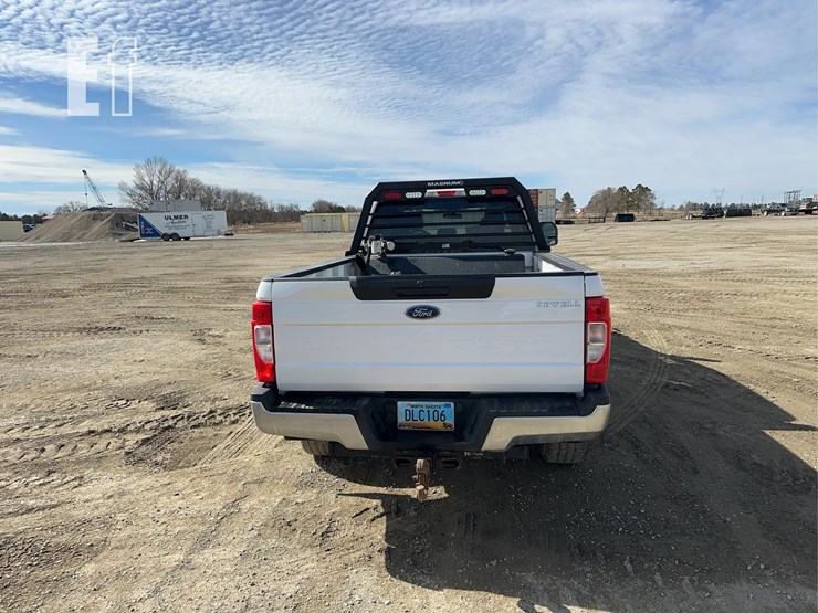 2020-ford-f350-xl-image-5