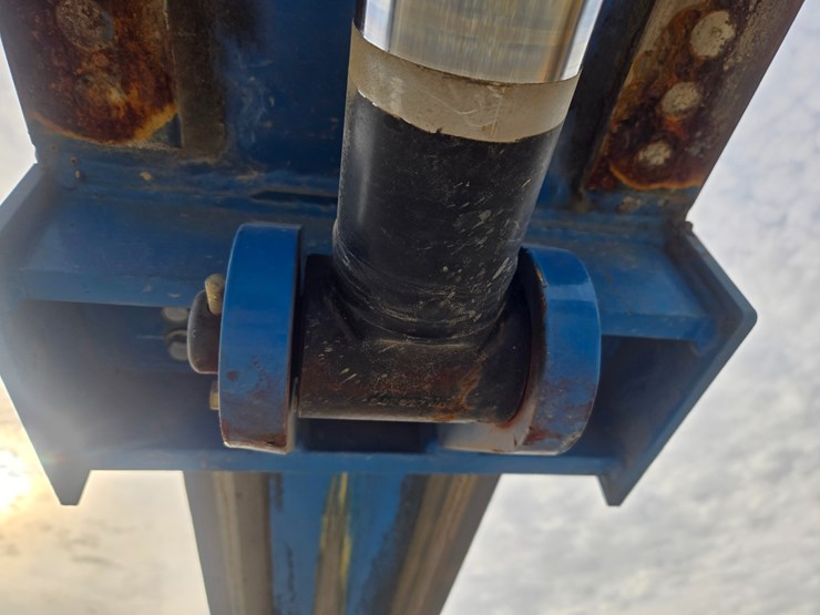 2015-genie-gth1056-image-33