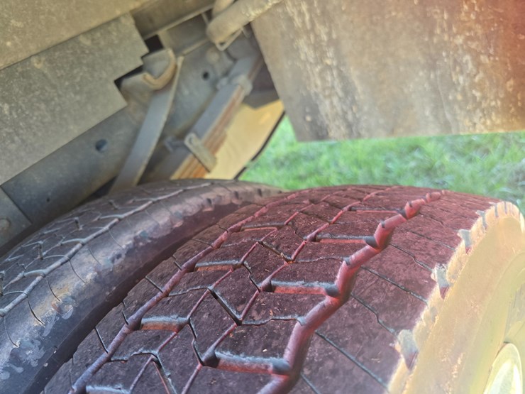 2016-ford-f550-image-48