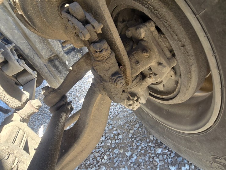 2006-freightliner-columbia-120-image-34