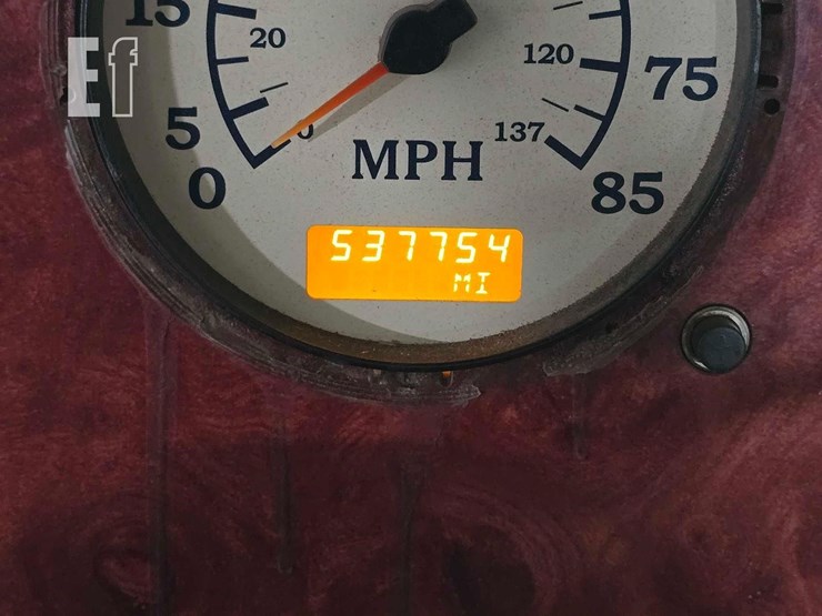 2004-international-paystar-5900-image-13