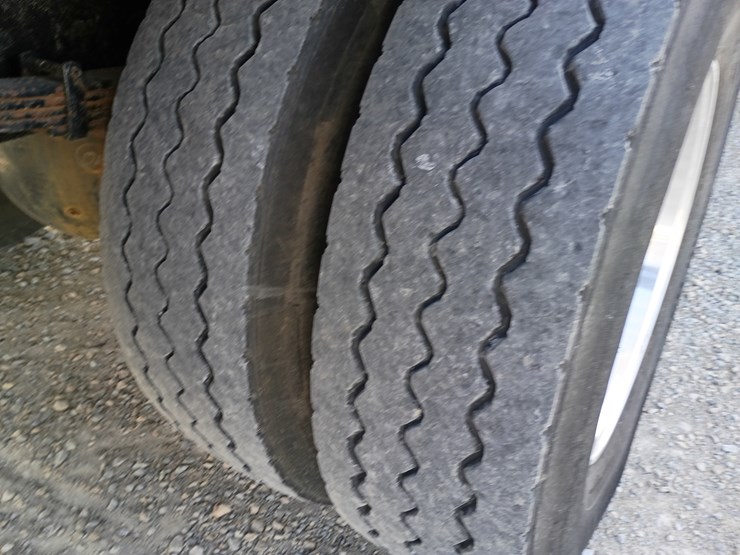 2005-ford-f750-image-115