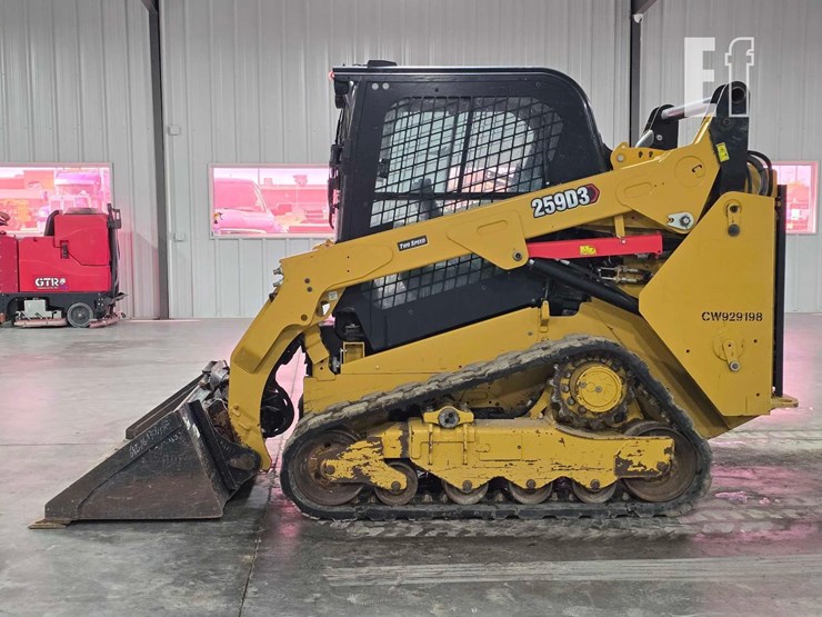 2023-caterpillar-259d3-image-5