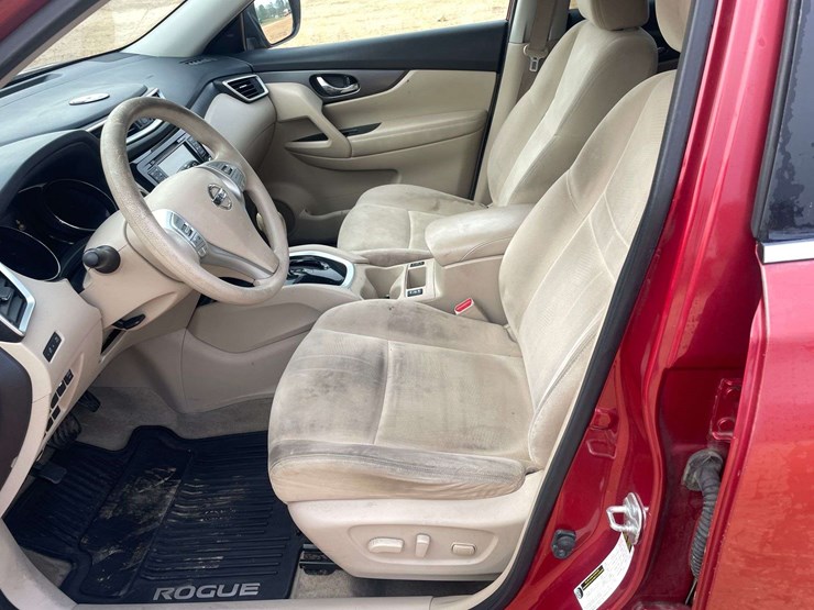 2015-nissan-rogue-image-10