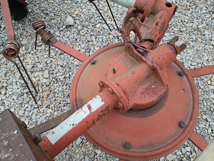 new-holland-540-image-17