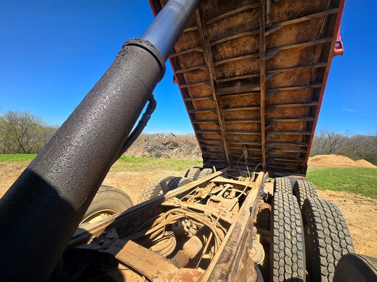 1998-mack-rd688s-image-45