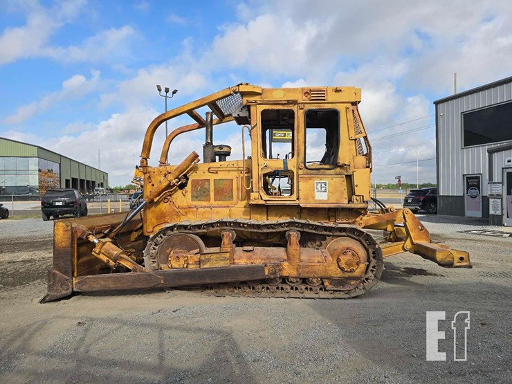 1982-caterpillar-d6d-image-5
