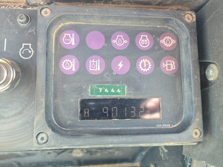 2001-caterpillar-953c-image-57