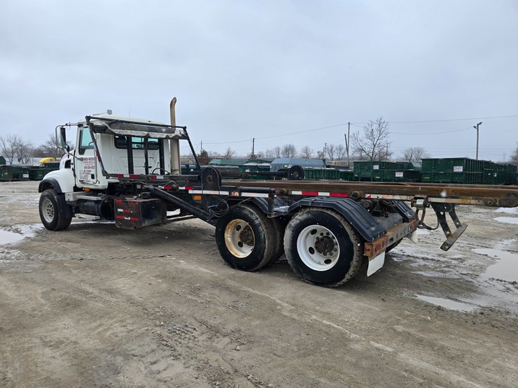 #22590-•-2007-mack-cv713-granite-roll-off-truck-image-8