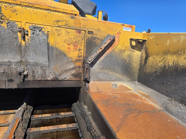 2006-caterpillar-ap-1000d-image-40
