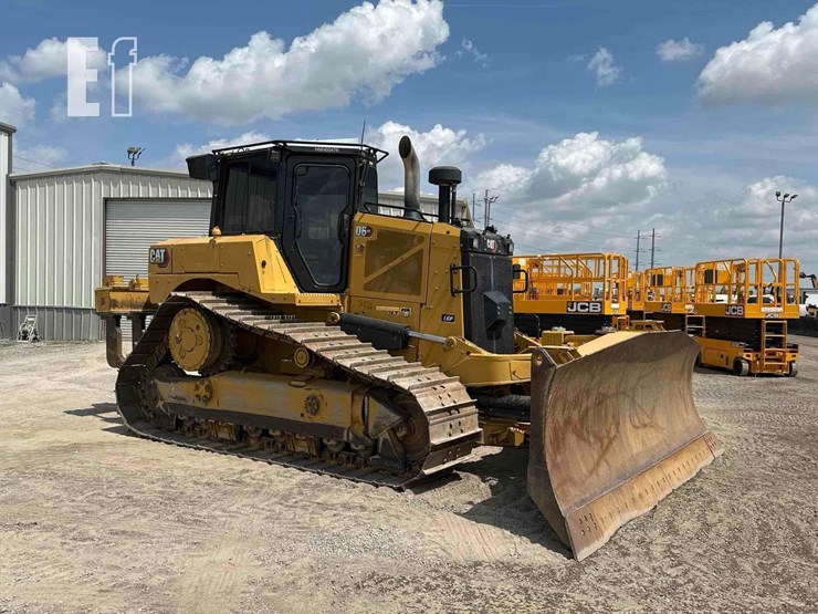 2020-caterpillar-d6-xe-lgp-image-2