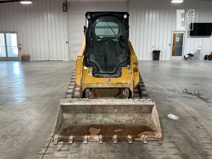 2023-caterpillar-259d3-image-7