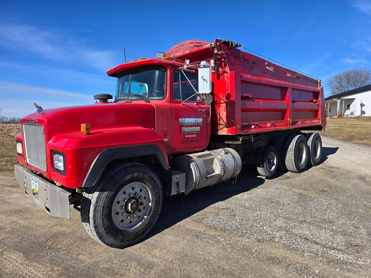 1998-mack-rd688s-image-2