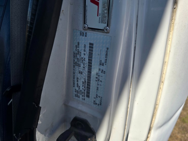 #22618-•-2008-ford-econoline-van-image-30