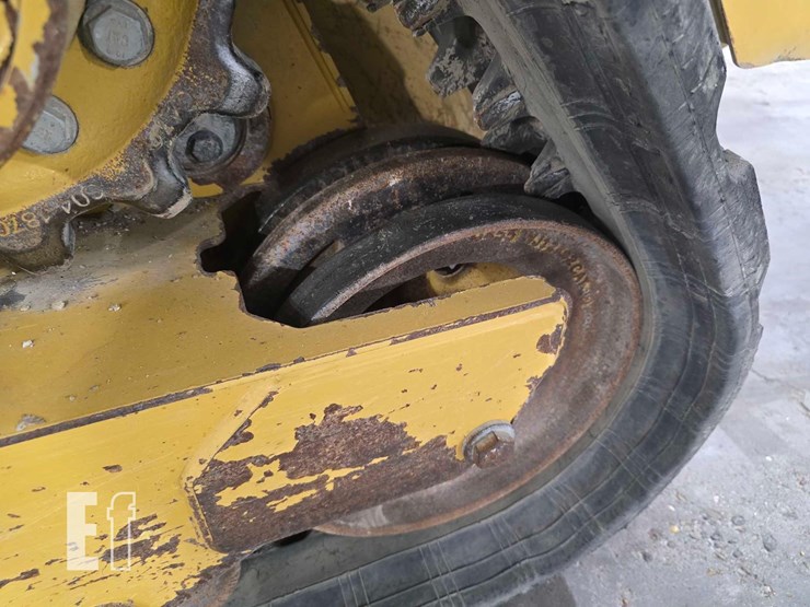 2023-caterpillar-259d3-image-30