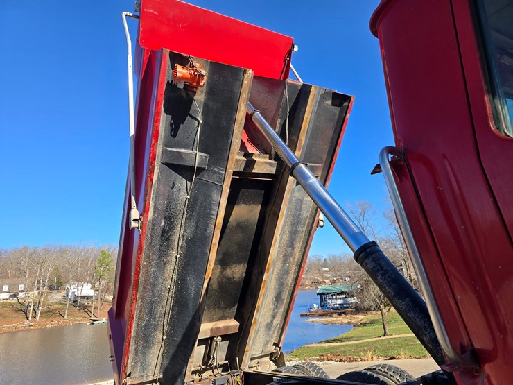 1999-cummins-m11-image-43