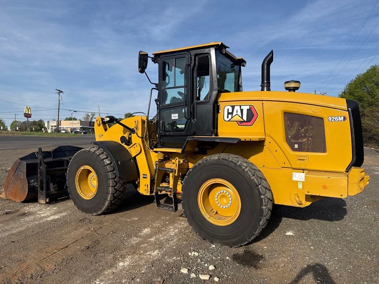 2021-caterpillar-926m-image-3