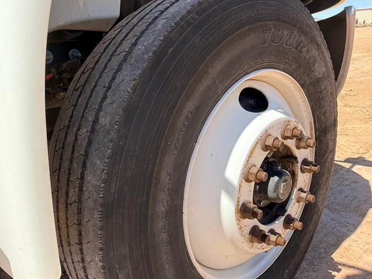 2016-international-durastar-4400-image-20