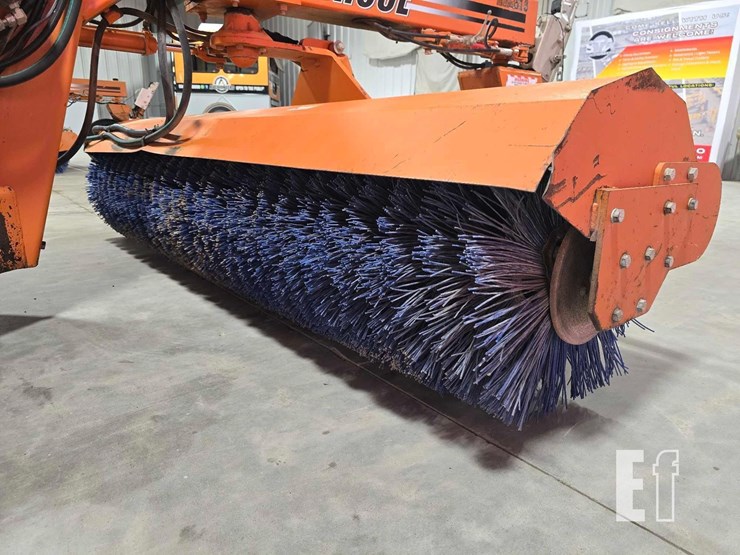 2018-broce-bw260-image-11