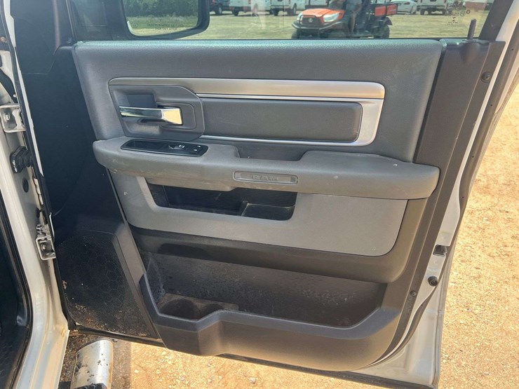 2016-dodge-ram-1500-image-20