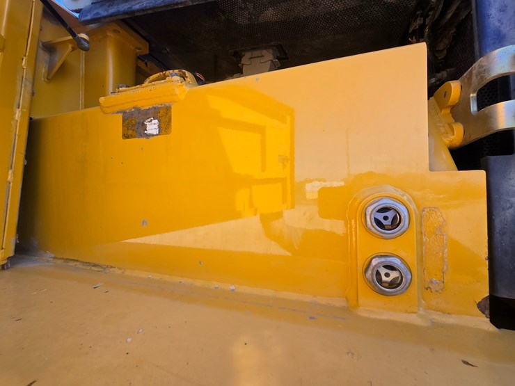 2004-deere-755c-image-38