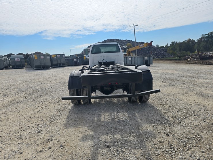 2004-ford-f650-image-19