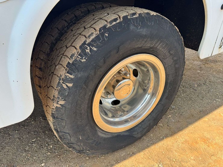 2002-dodge-ram-3500-image-24