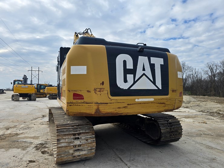 2013-caterpillar-324el-image-7