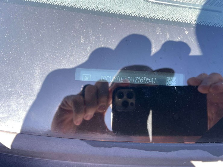 2019-chevrolet-silverado-1500-image-28