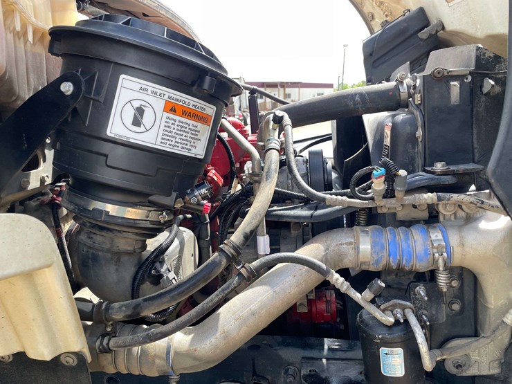 2017-freightliner-mt45-image-8