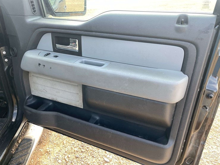 2014-ford-f150-xlt-image-17