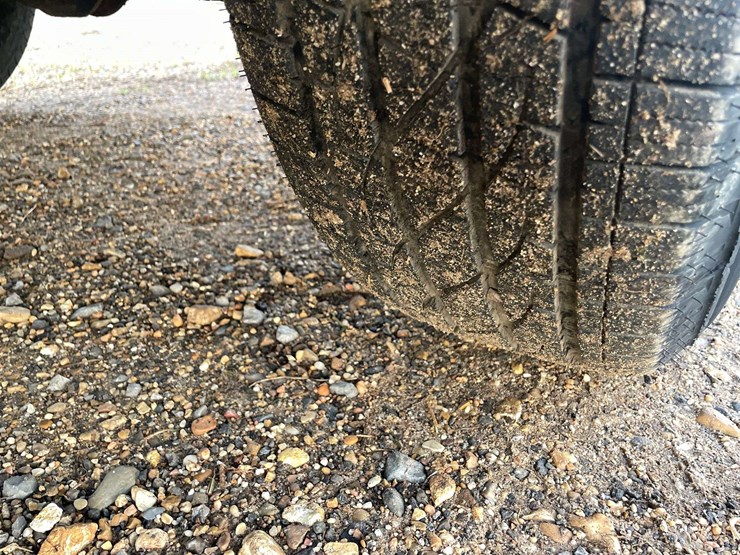 2010-jeep-wrangler-unlimited-sahara-image-21