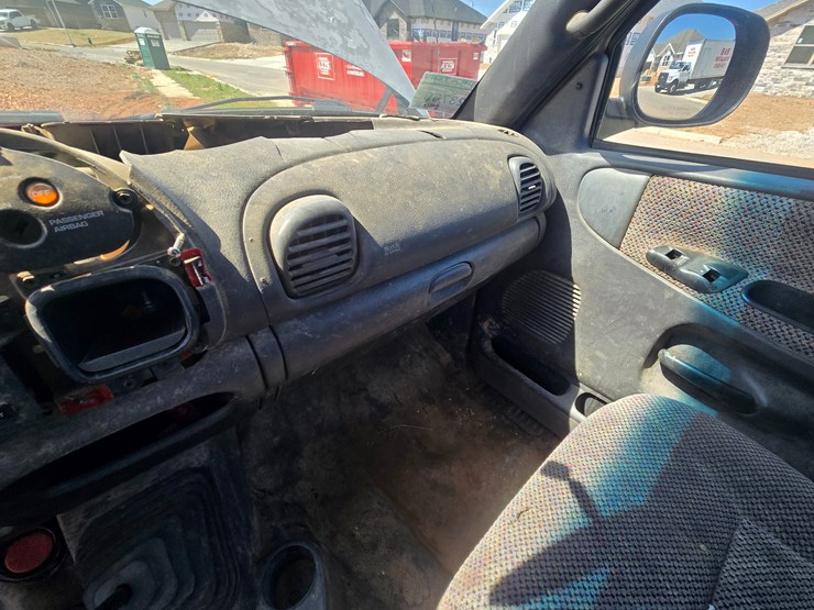 2000-dodge-ram-3500-image-37