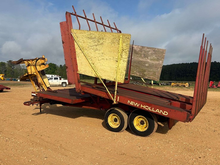 new-holland-1033-image-2