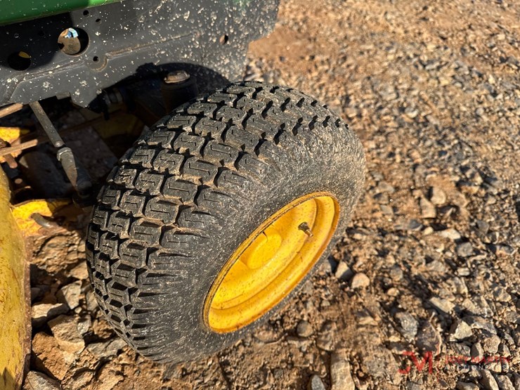 john-deere-318-image-9