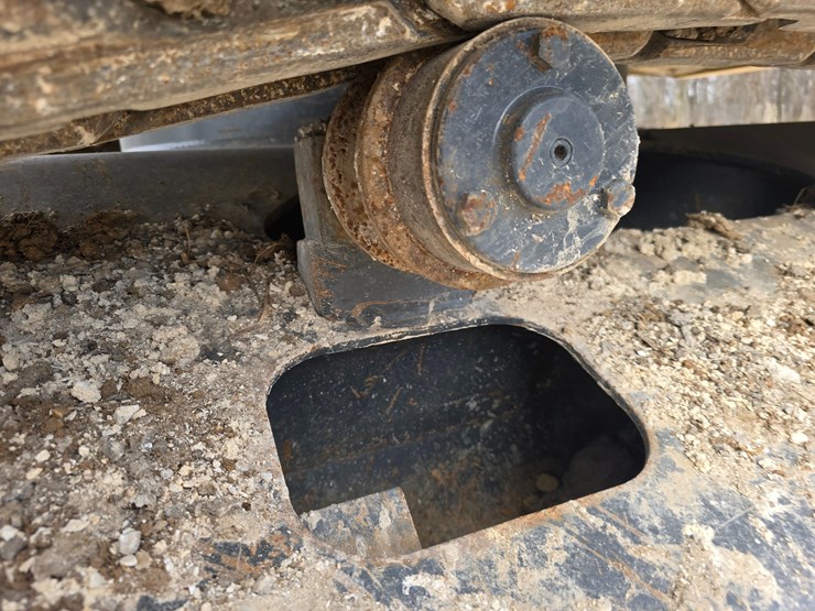 2013-deere-160g-lc-image-49