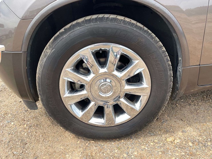 2011-buick-enclave-cxl-image-19