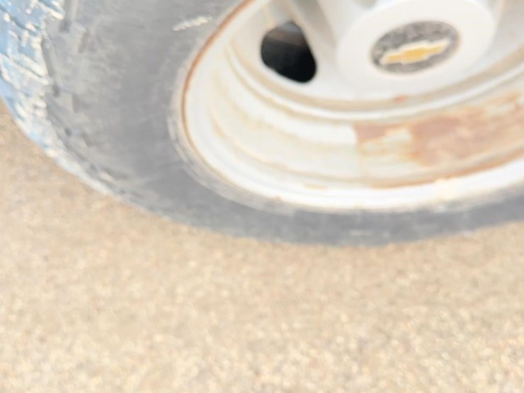 2019-chevrolet-3500-image-17