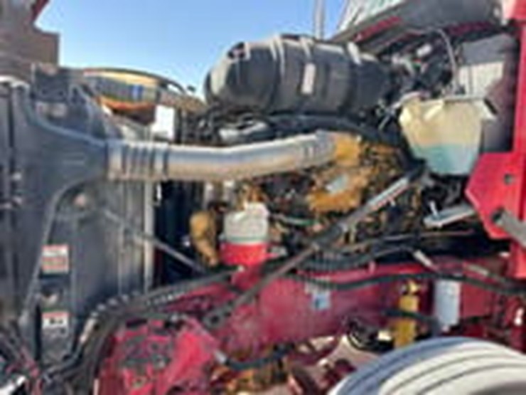 2011-kenworth-t800-image-9