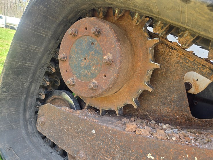 2010-bobcat-t650-image-68