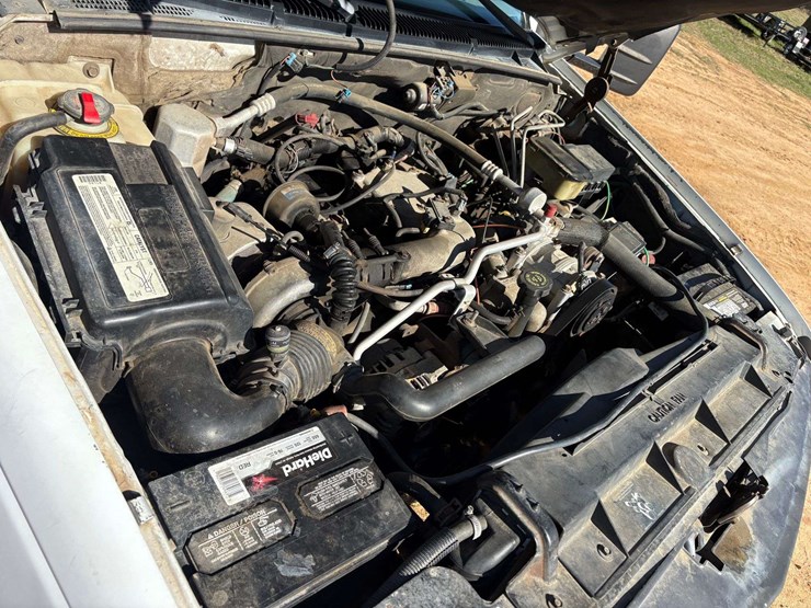 1999-chevrolet-silverado-3500-image-23