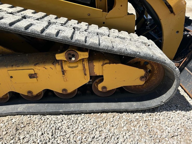 2023-caterpillar-299d3-xe-image-14