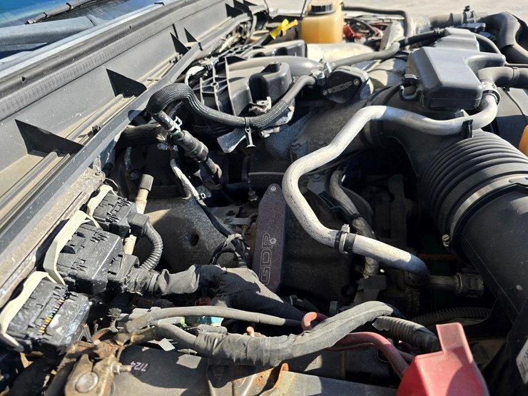 2016-ford-f550-image-61