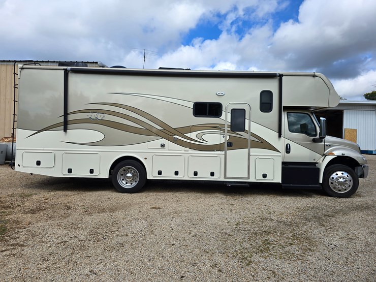 2021-international-mv607-image-26