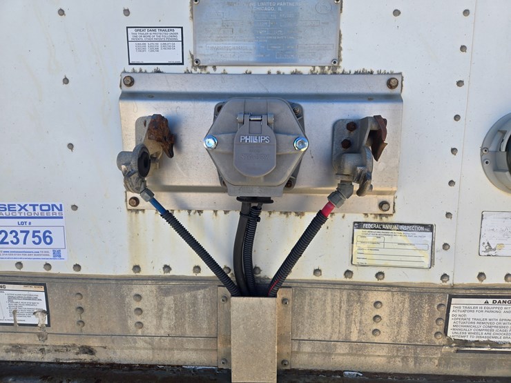 2012-great-dane-van-trailer-image-32